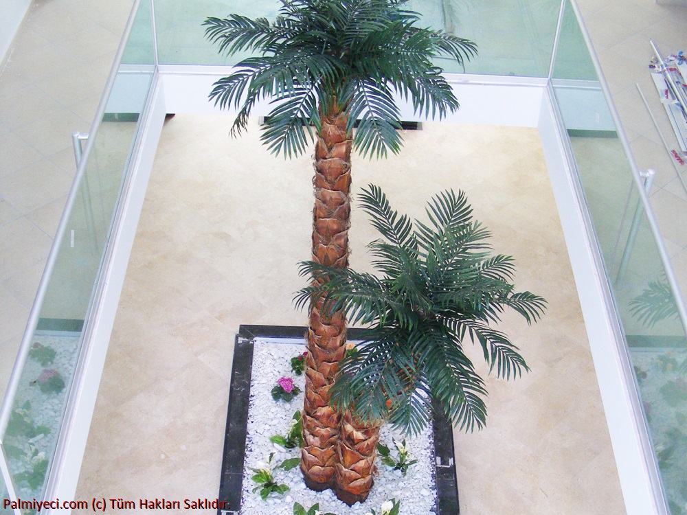 Dora Peyzaj - Plastic Leafy Palm work